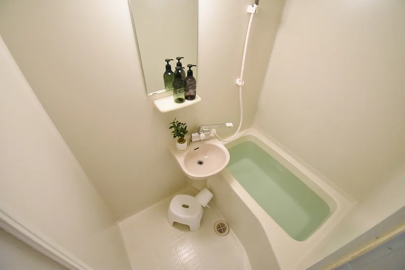 【バスルーム画像】シャンプーやトリートメント、ボディーソープまで完備。何から何まで揃っている人気ウィークリーマンション★