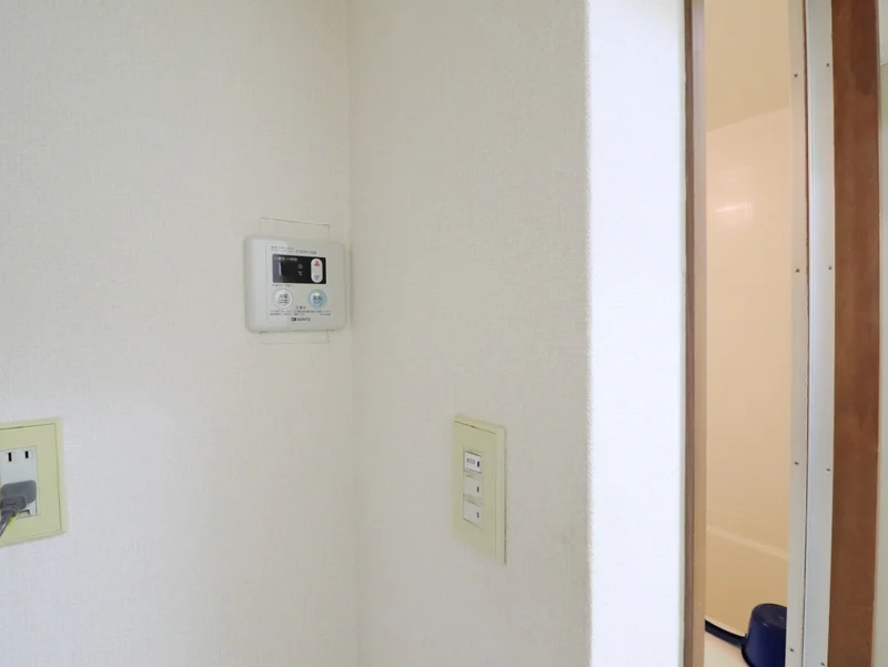 給湯スイッチあり！　お湯温度調節可能で　快適にお過ごしいただけます！