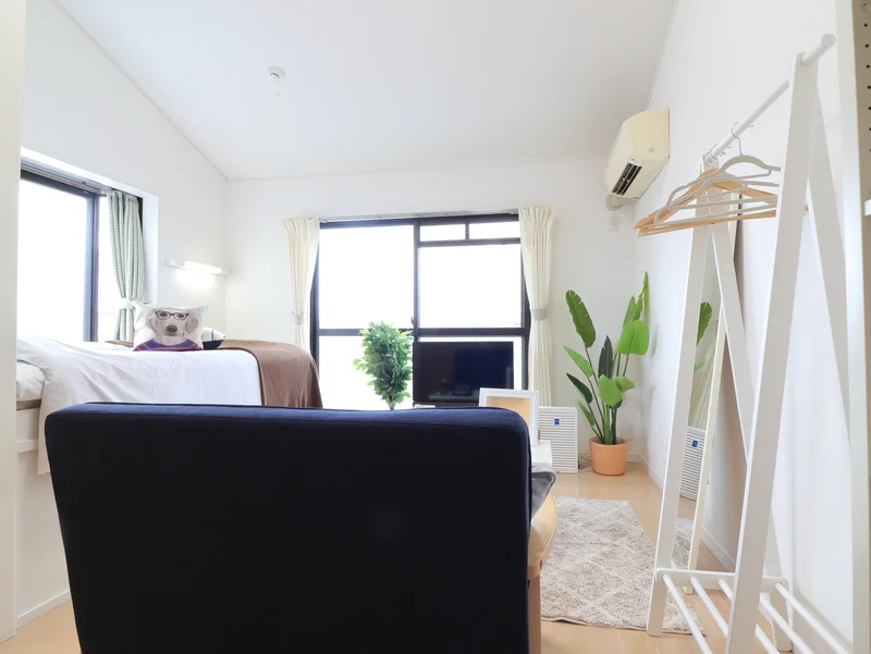 一人暮らしに必要なものが標準化されているので　満足度が高いお部屋です！　エアコンもあり温度調節可能です。