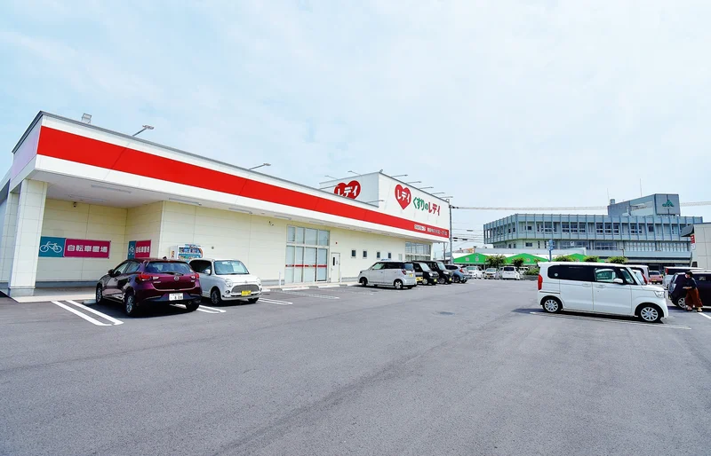 くすりのレデイ 観音寺店まで徒歩8分、650m｡