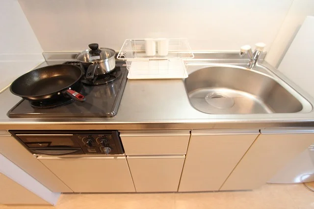 ※炊飯器・鍋フライパン・掃除機・アイロン・空気清浄機・HDD・ブルーレイレコーダーは現在設置しておりません。