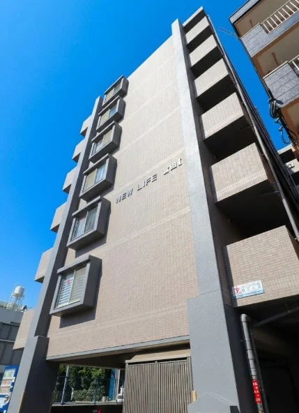 宮崎病院近で近隣駐車場あり！　車移動される方にもおすすめな立地となっております。