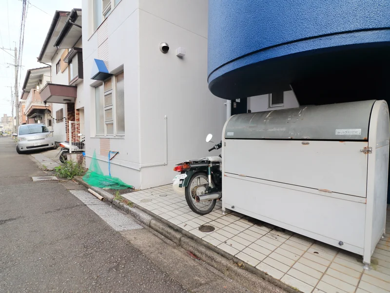 敷地内ゴミ捨て場