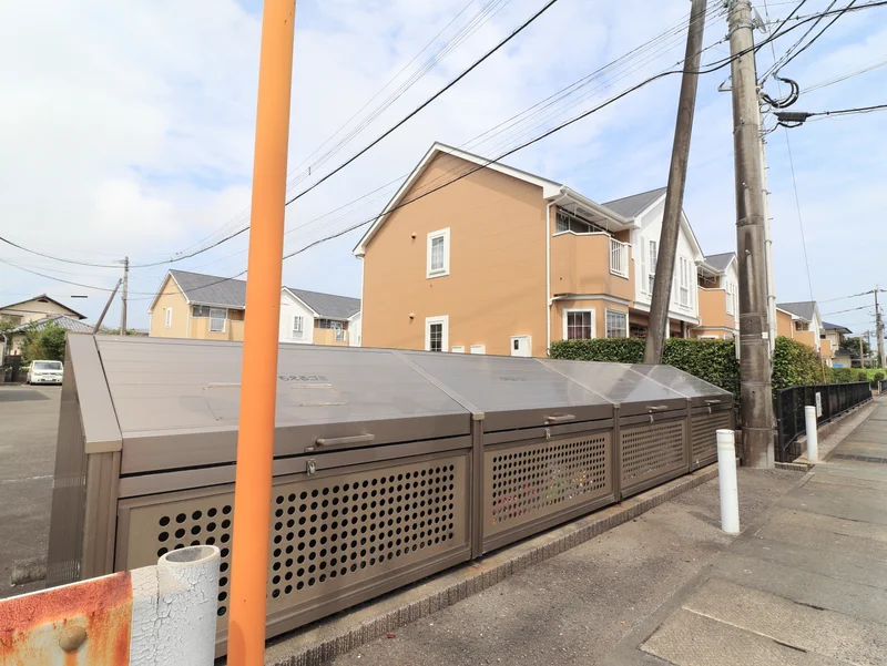 敷地内ゴミ捨て場