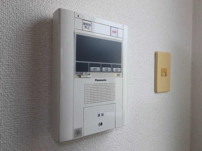 テレビモニターホン　訪問者の顔が分かるため、誰が来たのか視覚的に判断できます