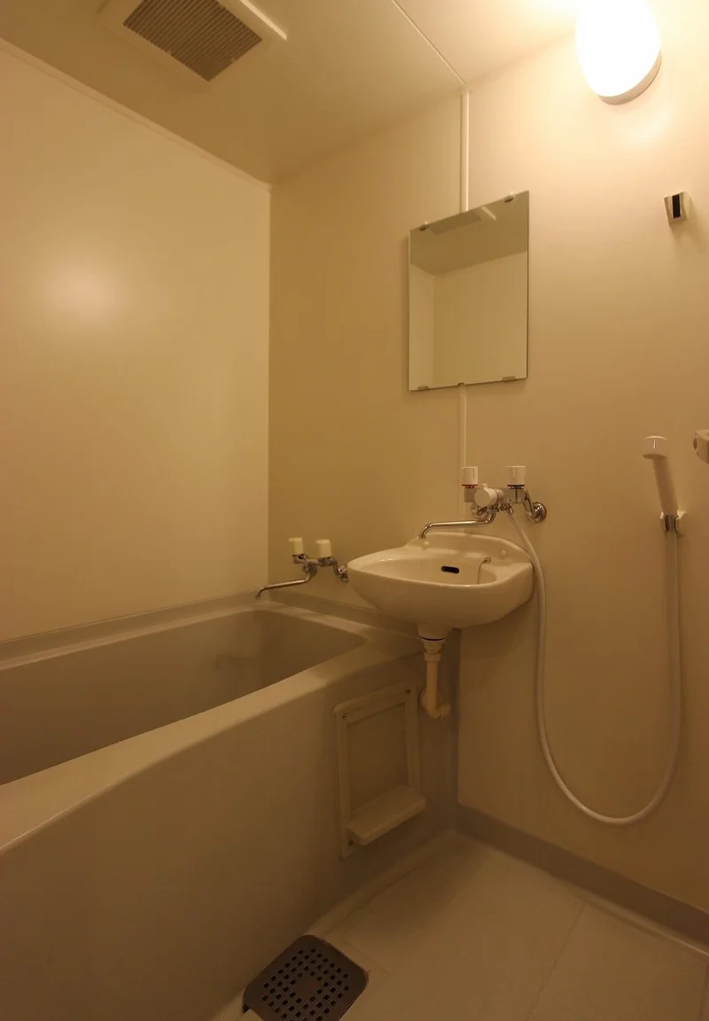 ※炊飯器・鍋フライパン・掃除機・アイロン・空気清浄機・HDD・ブルーレイレコーダーは現在設置しておりません。