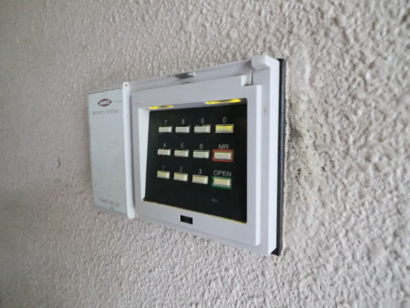 勝手口オートロック