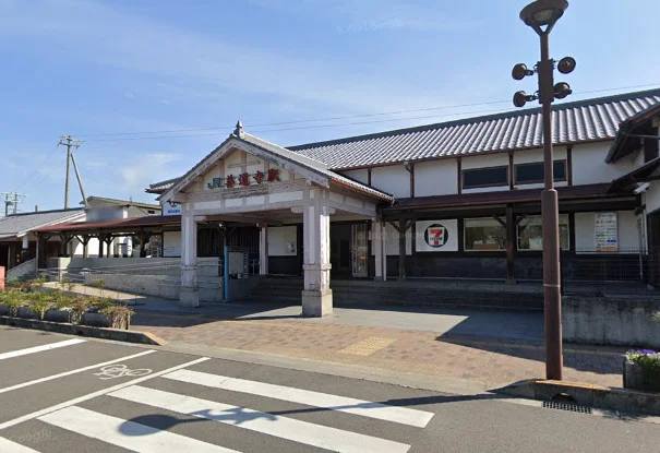 善通寺駅まで車で11分、5.5km｡