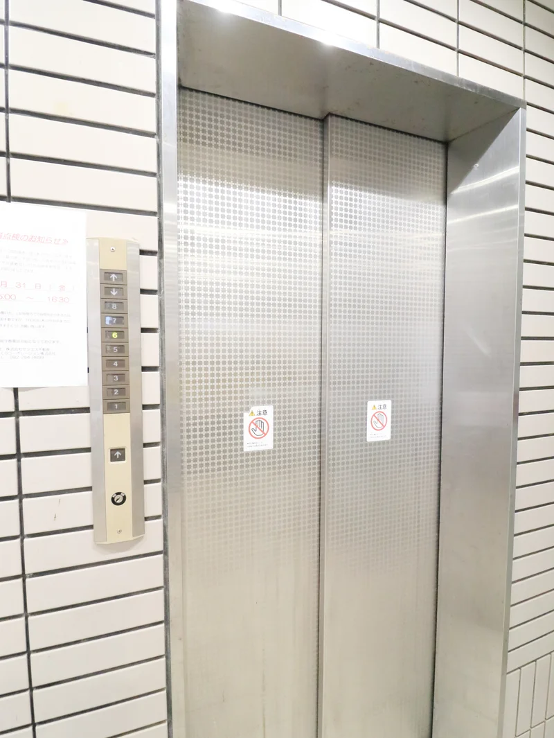 エレベーターがございますので大き目の荷物を持っていても楽々お部屋まで行けちゃいます♪