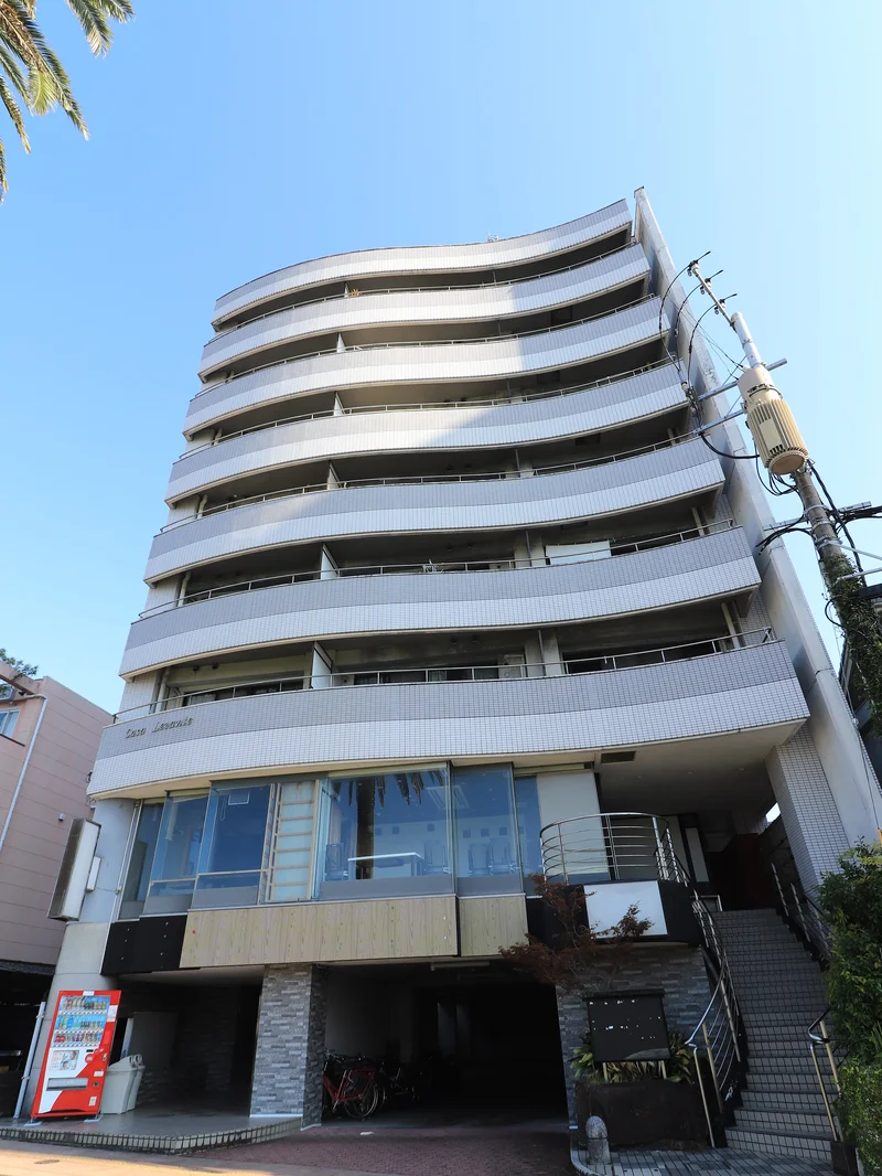 オートロック付きでセキュリティ強化されたインターネット無料物件！