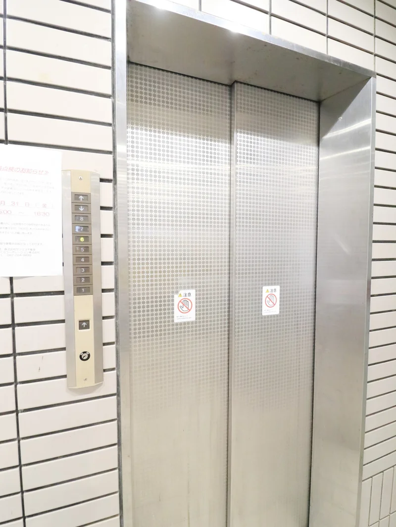 エレベーターがございますので大き目の荷物を持っていても楽々お部屋まで行けちゃいます♪