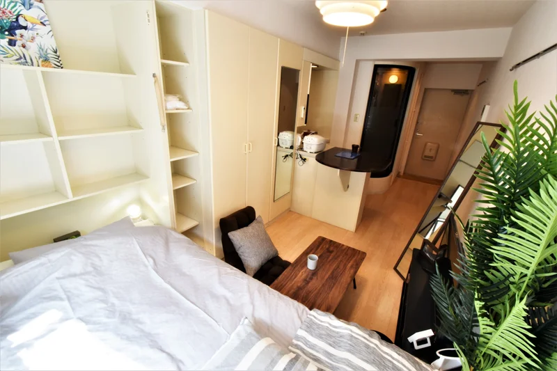 ベット付きで快適な長期ウィークリーマンション・マンスリーマンションの暮らしを満喫！掃除機やコロコロ・各洗剤類も豊富で便利！