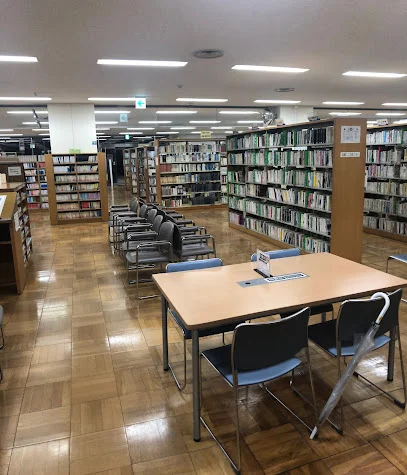 横浜市戸塚図書館まで徒歩13分