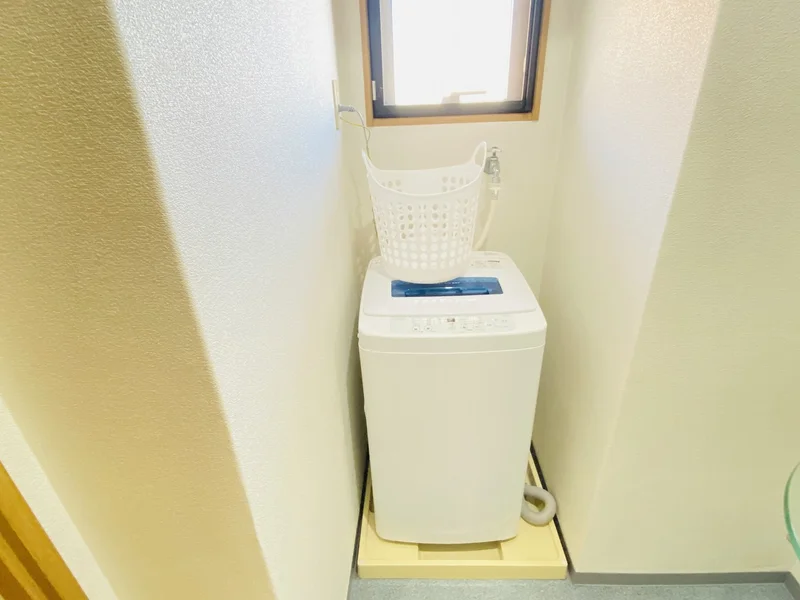 洗濯機は室内に設置しております♪入居後すぐにご利用が可能です(^^♪タオル1式分もご用意しております☆彡