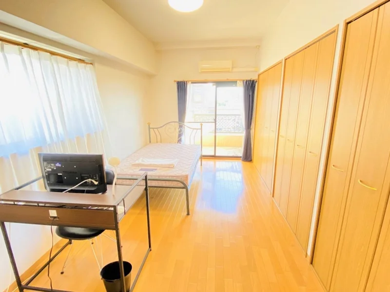 日当たりが良く、立地条件の良いウィークリーマンションです♪