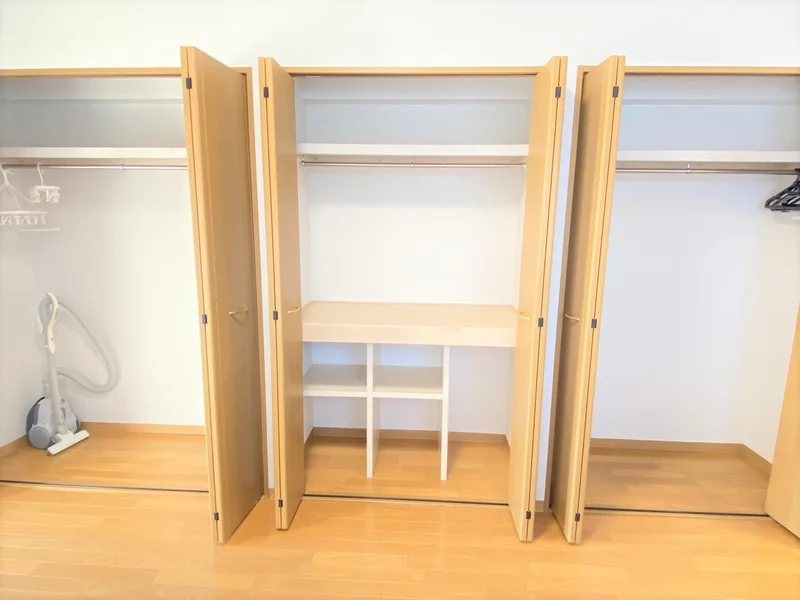 収納抜群☆★ポール付なのでどんな衣類でもラクラク収納できます♪♪