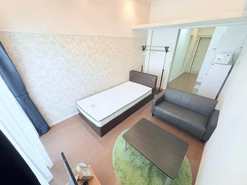 照明もお洒落で高級感のあるお部屋となっております。