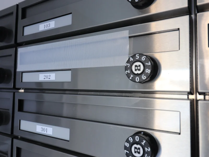 集合ポスト　拡大