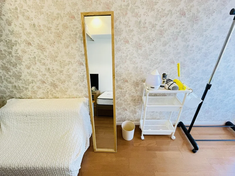 ラックにコートや衣類もかけることができ、便利です☆★