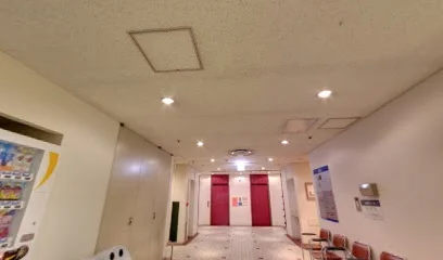 横浜市技能文化会館まで徒歩8分