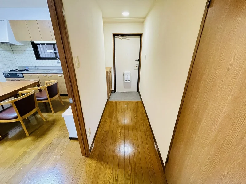 玄関にはシューズＢＯＸがございますので毎回片づけていただき、常に清潔な空間を保っていただくことが可能です♪
