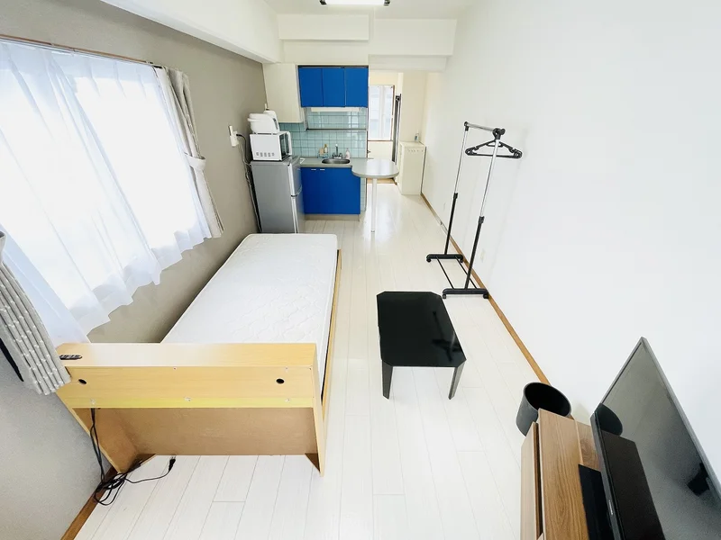 出窓も付いているので、室内が明るいです♪