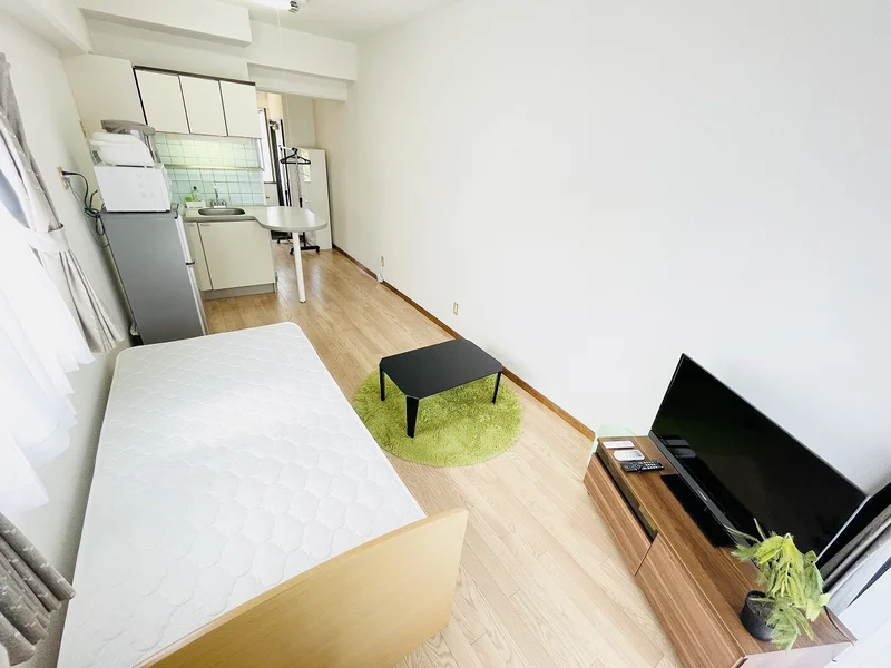 出窓も付いているので、室内が明るいです♪