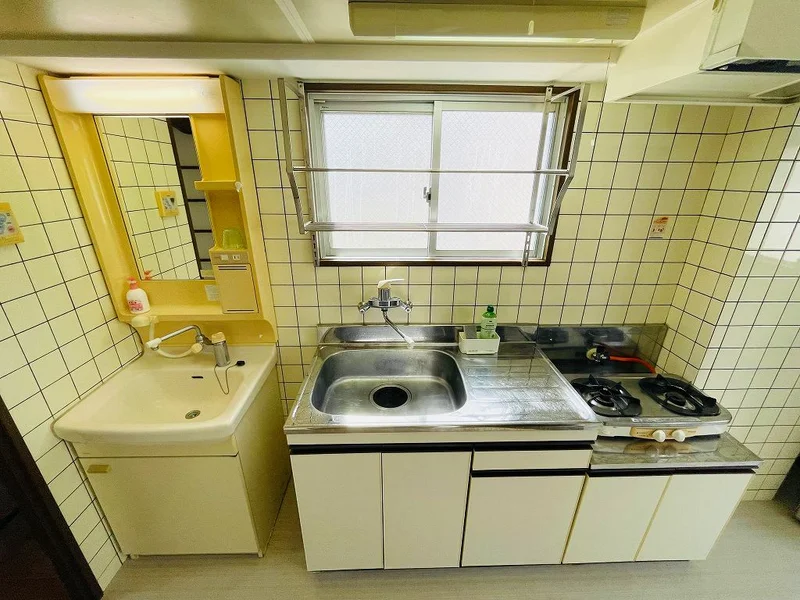 ２口コンロ付♪スーパーで食材を買ってきたらすぐにお料理に取り掛かれます！