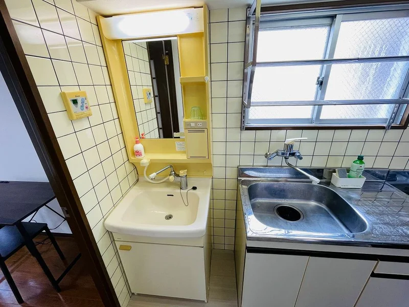 嬉しい独立洗面台付★☆忙しい朝でも余裕をもって身だしなみが整えることができます♪