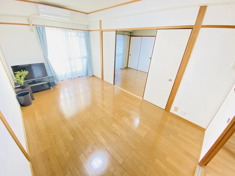 日当たりも良好◎襖も取り外しできるので、お部屋を広く活用できます♪