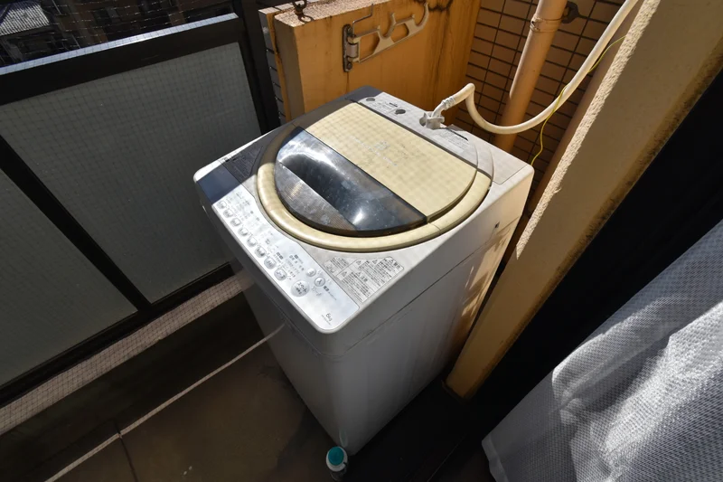洗濯機あり！洗濯洗剤もあり！　毎日洗濯ができるので清潔にお過ごしいただけます♪