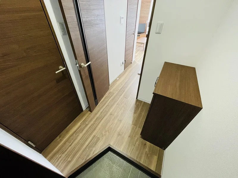 玄関にはシューズＢＯＸがございますので毎回片づけていただき、常に清潔な空間を保っていただくことが可能です♪