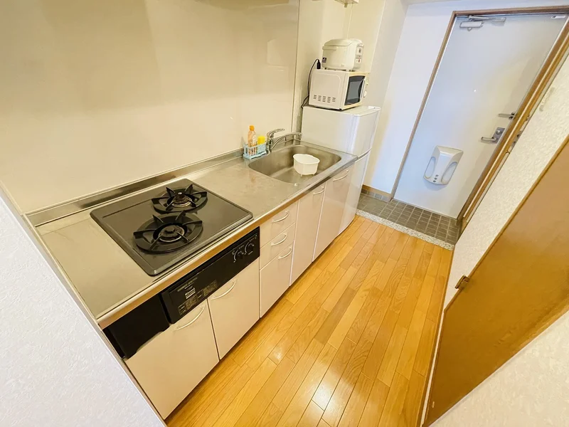２口コンロ付♪スーパーで食材を買ってきたらすぐにお料理に取り掛かれます！