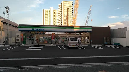 ファミリーマート 広島宇品東六丁目店まで徒歩7分