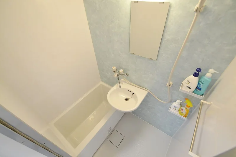 ﾎﾞﾃﾞｨｿｰﾌﾟやｼｬﾝﾌﾟｰ、ﾘﾝｽなども揃えております。お風呂用洗剤も完備です(^_-)-☆