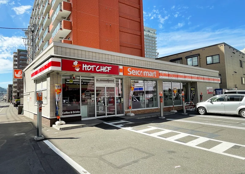 セイコーマート 南8条西6丁目店　徒歩1分