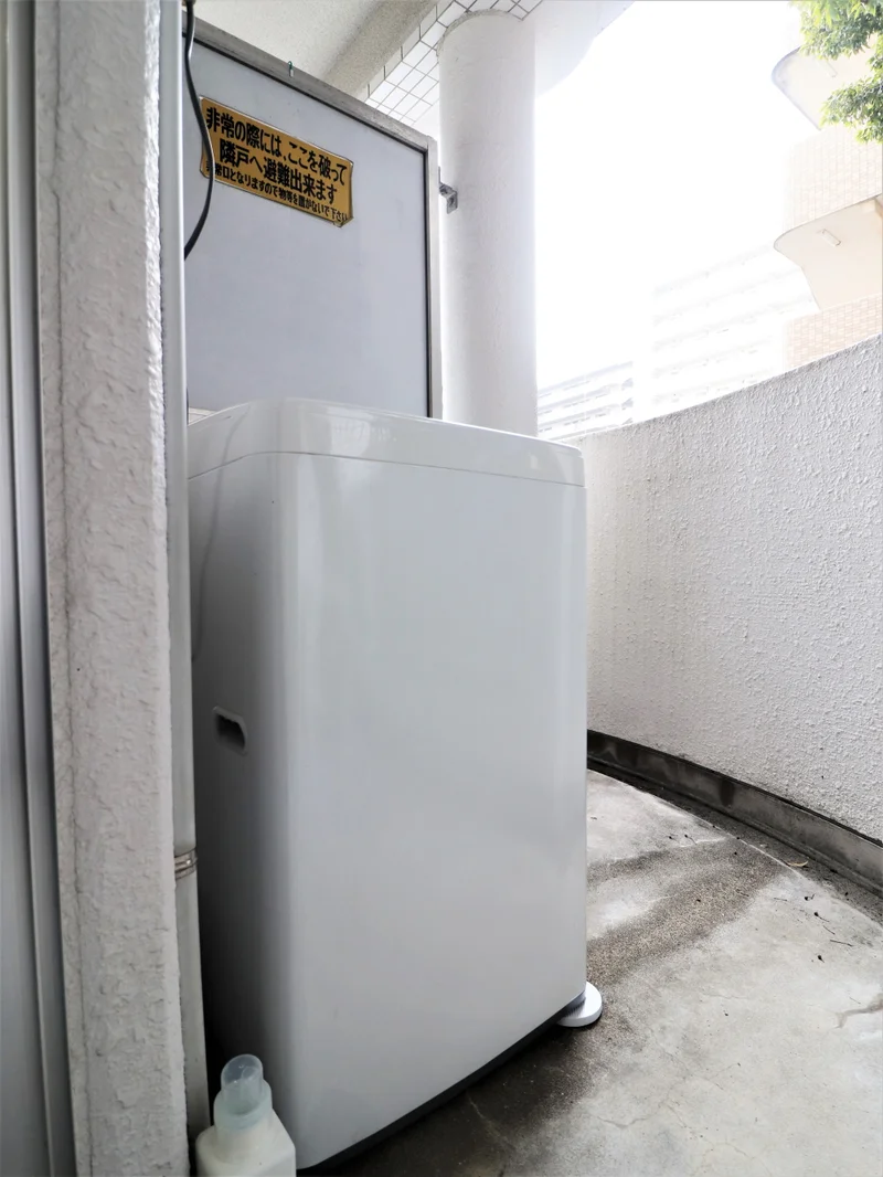 屋外洗濯機置き場