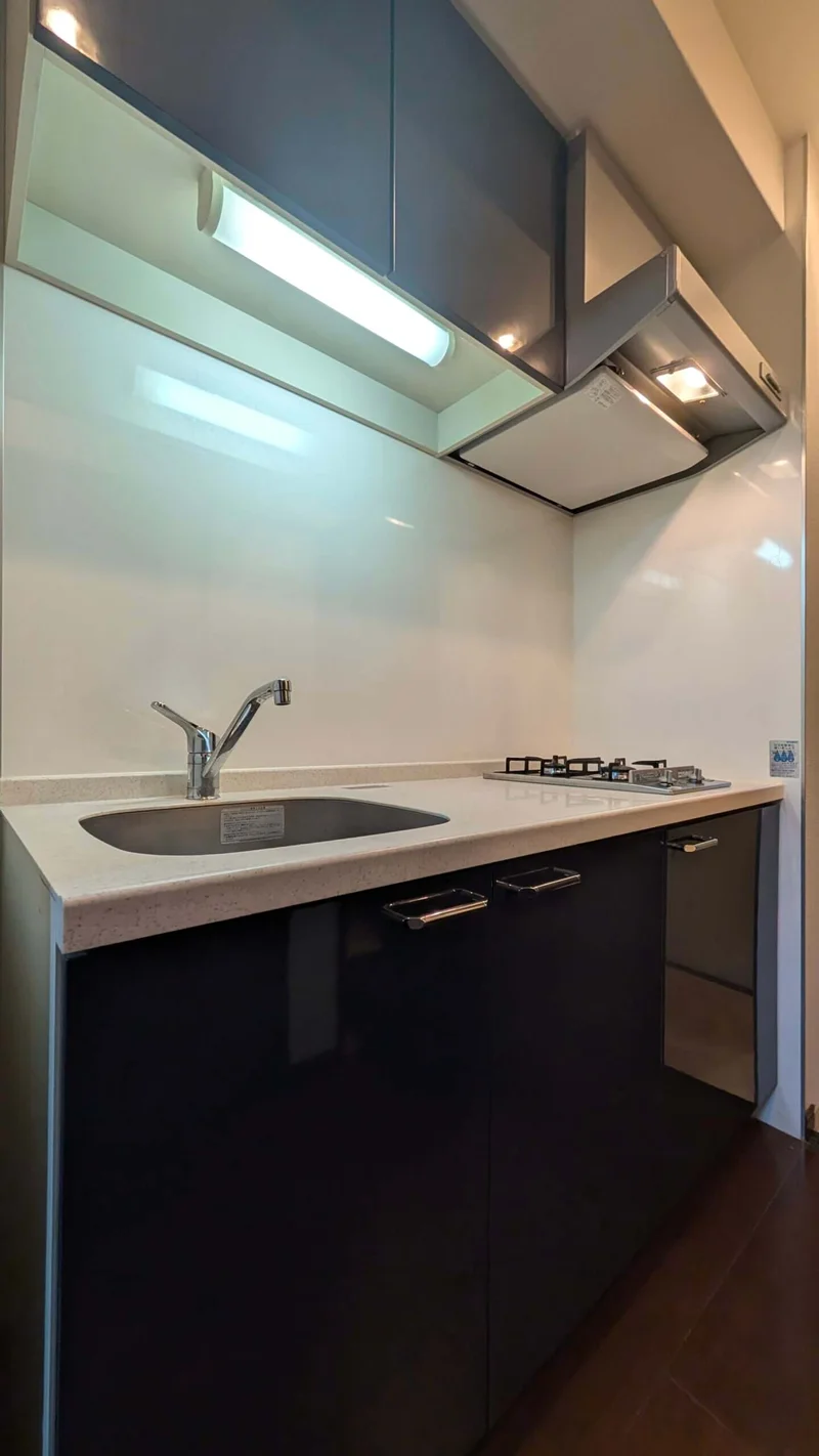 2口ガスコンロで料理好き良し🔥調理スペースも十分♪