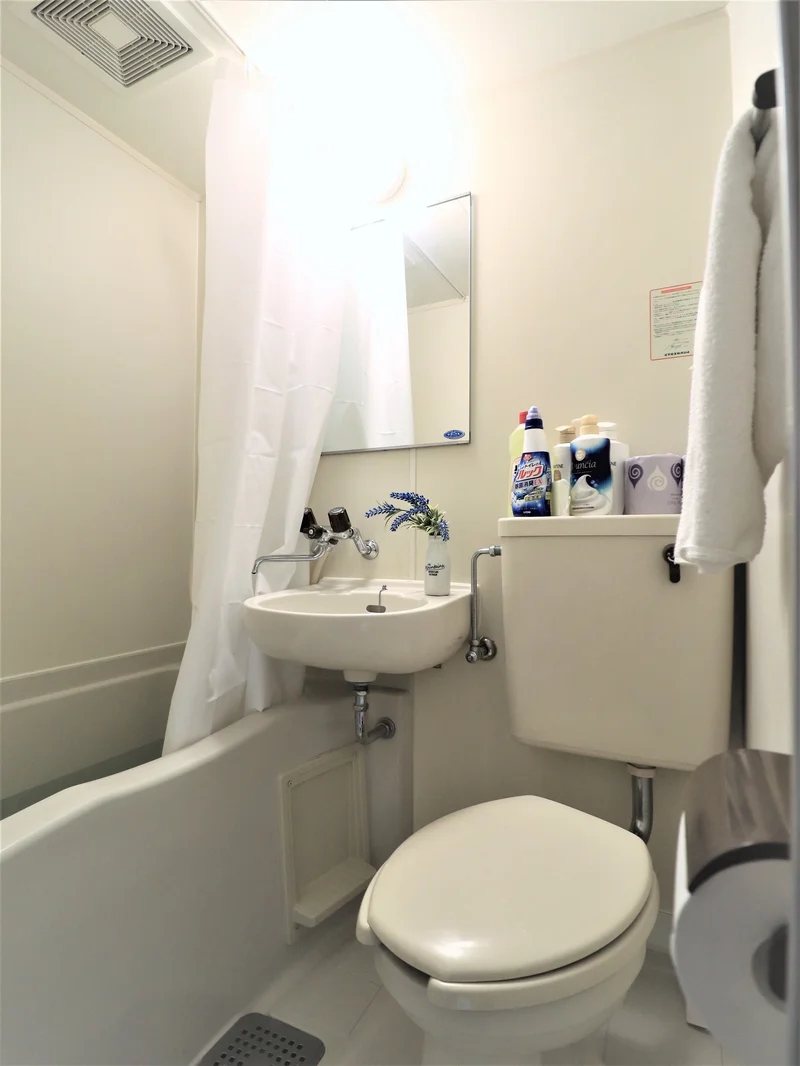 掃除がしやすい3点ユニット　サクッと入浴を済ませたい方にも！　シャンプーリンスや洗剤類すべてご自由にお使いください！