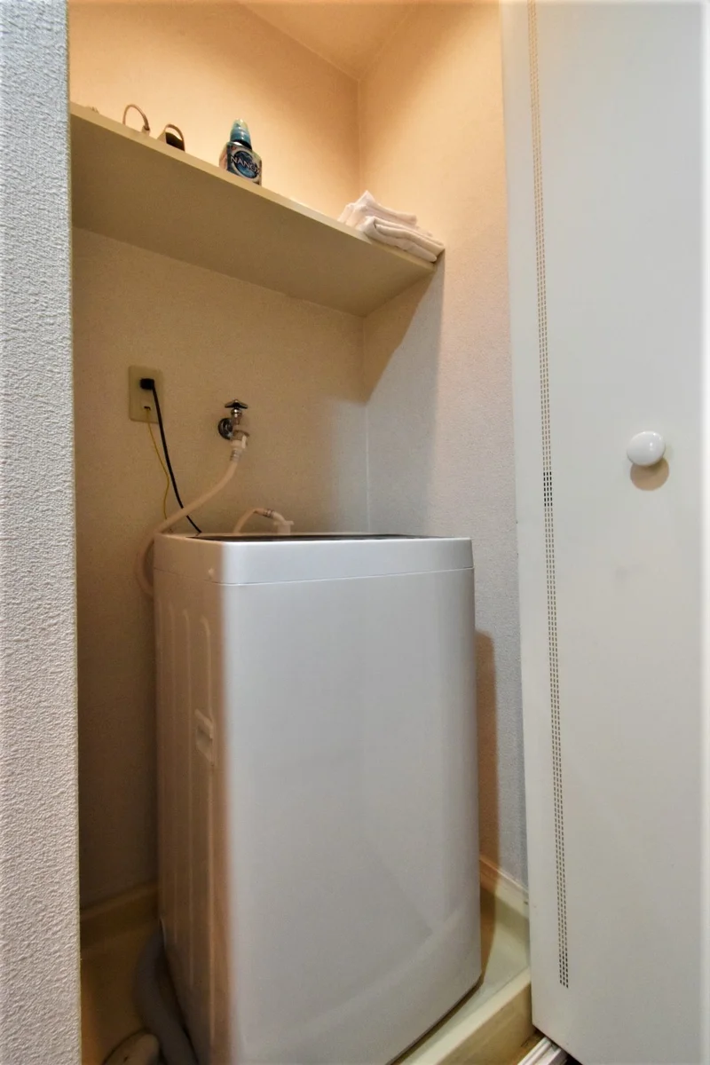 室内洗濯機があり　洗濯可能で洗濯洗剤も完備！