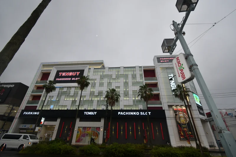 テンガイ・与次郎店まで徒歩15分、1.1km