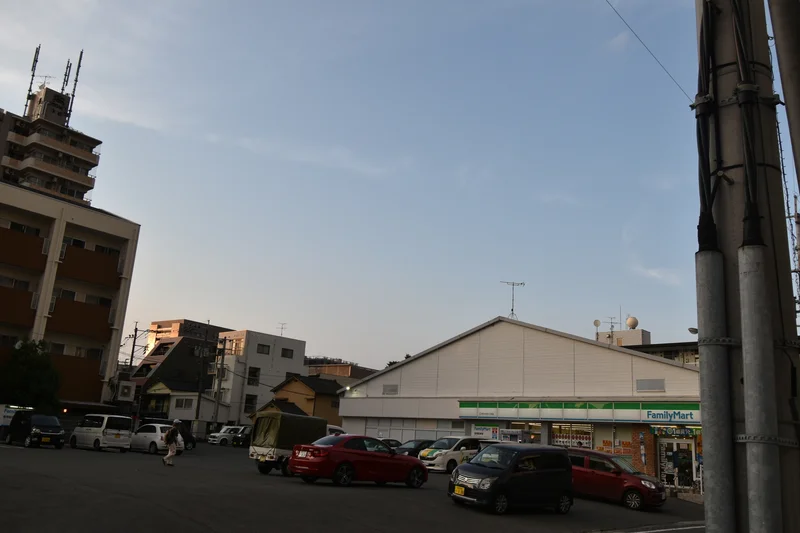 ファミリーマート 熊本本荘４丁目店