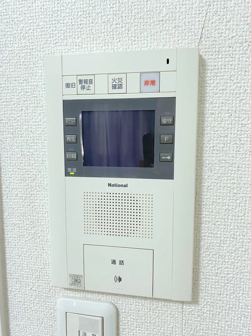 モニター付きインターホンもあります♪