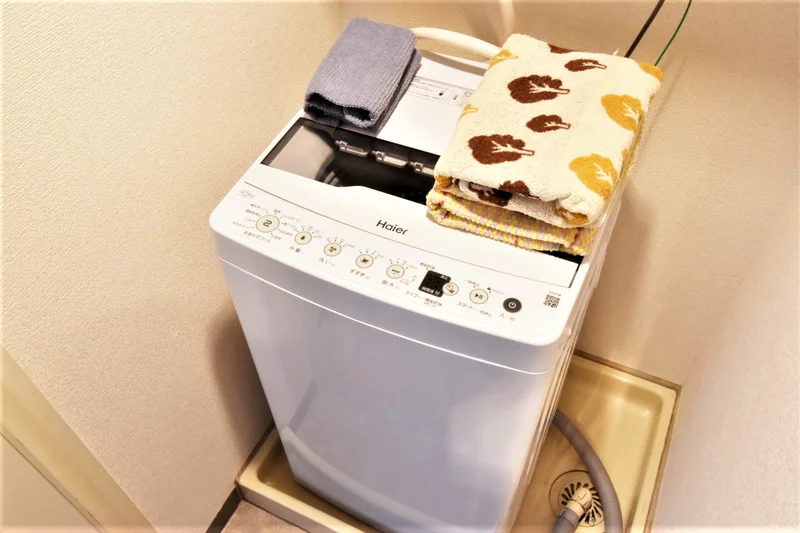 洗濯機ありで　洗濯洗剤もありで衣類やシーツなど洗濯も可能！