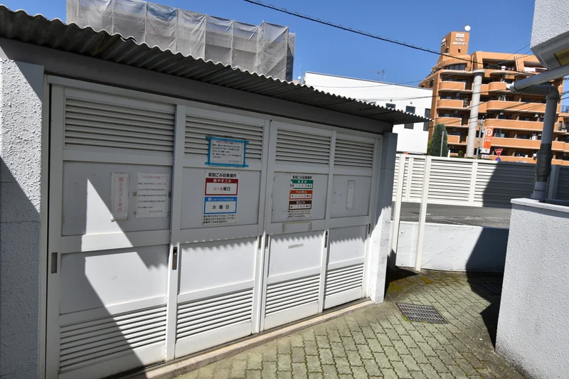 室内ゴミ捨て場有