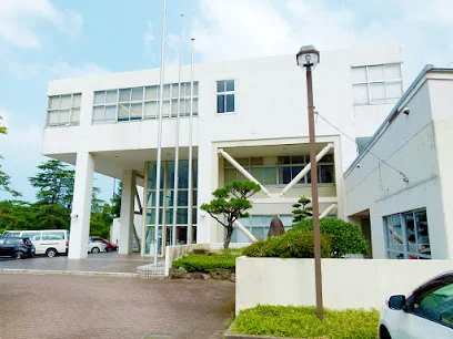 中九州短期大学まで車で5分