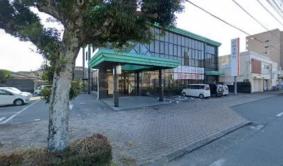 熊本銀行 八代支店まで車で6分