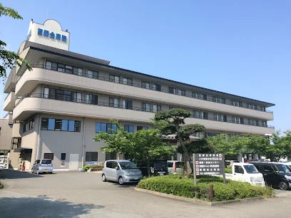 八代市医師会立病院まで車で4分