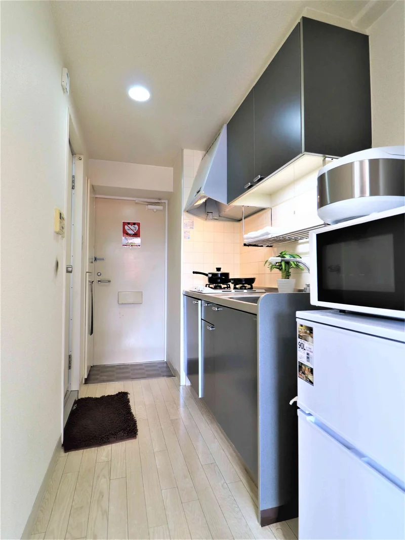 家電類も豊富で調理器具や食器類なども多数取り揃えております！