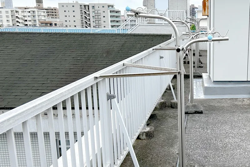 屋上にも洗濯物干しございます